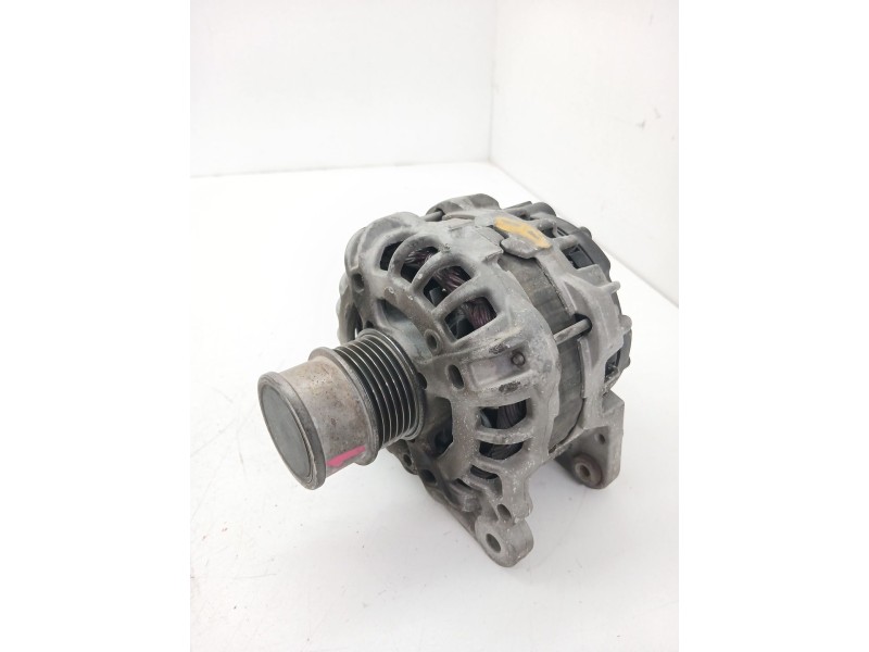 Recambio de alternador para seat leon (5f1) 1.5 tsi referencia OEM IAM 04E903015A  
							