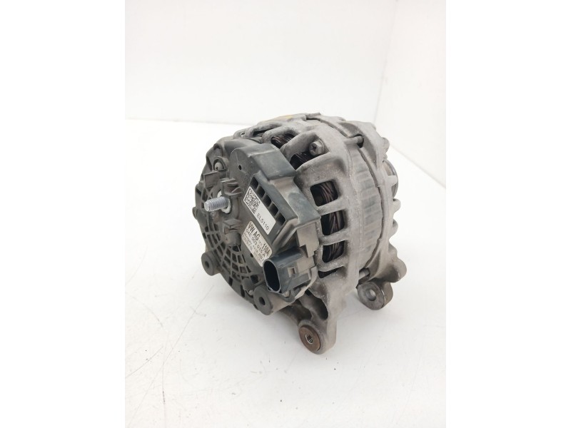Recambio de alternador para seat leon (5f1) 1.5 tsi referencia OEM IAM 04E903015A  