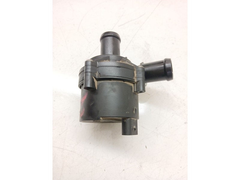 Recambio de bomba agua para jaguar e-pace (x540) 2.0 d180 awd referencia OEM IAM 5Q0965567  