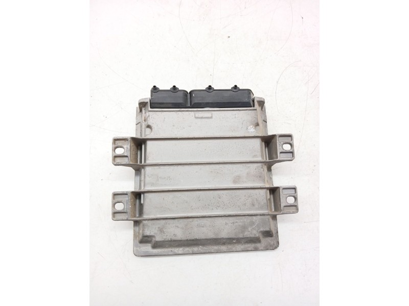 Recambio de centralita motor uce para mg zr 105 referencia OEM IAM NNW006330  