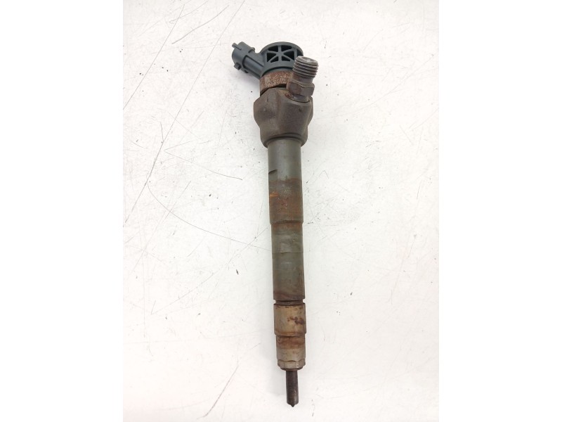 Recambio de inyector para jaguar e-pace (x540) 2.0 d180 awd referencia OEM IAM G4D39K546AA  