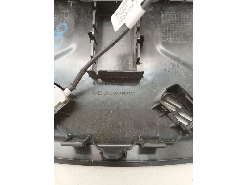 Recambio de luz interior para opel mokka 1.2 (76) referencia OEM IAM 9827658880  