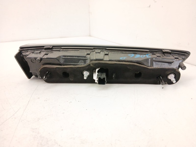 Recambio de piloto trasero derecho interior para opel mokka 1.2 (76) referencia OEM IAM 9833944580  