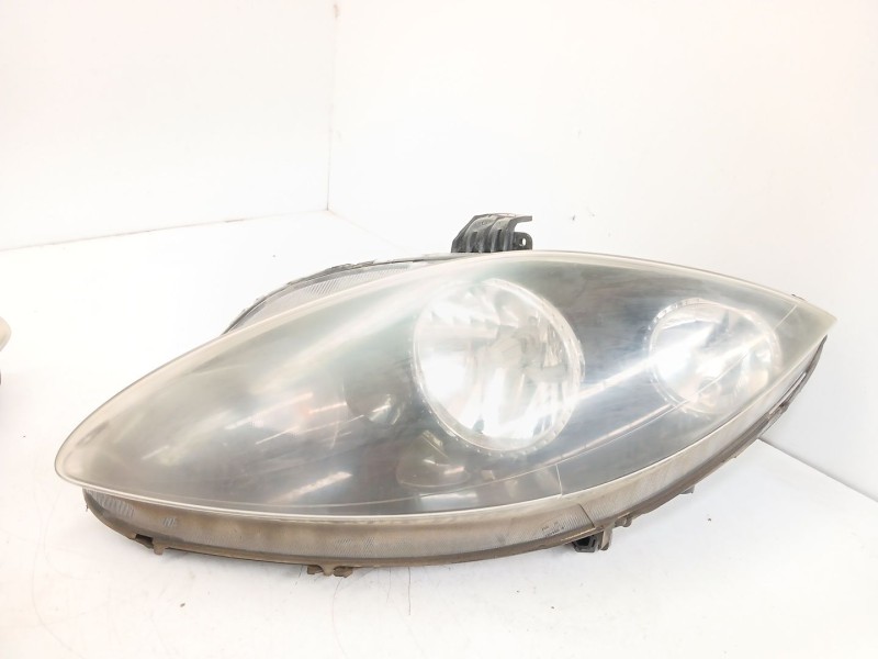 Recambio de faro izquierdo para seat leon (1p1) 1.4 tsi referencia OEM IAM 5P1941005D  