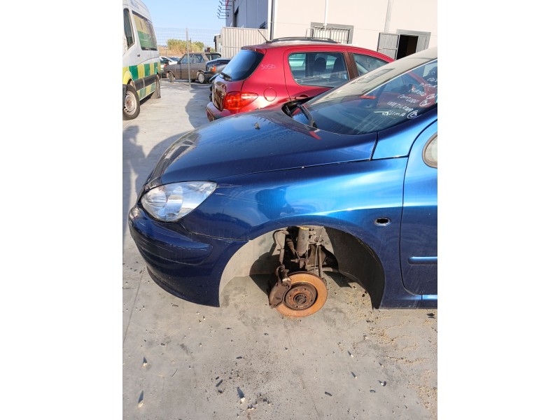 Recambio de aleta delantera izquierda para peugeot 307 (3a/c) 1.6 hdi referencia OEM IAM   