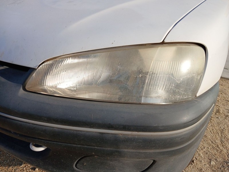 Recambio de faro izquierdo para peugeot 106 ii (1a_, 1c_) 1.1 i referencia OEM IAM   