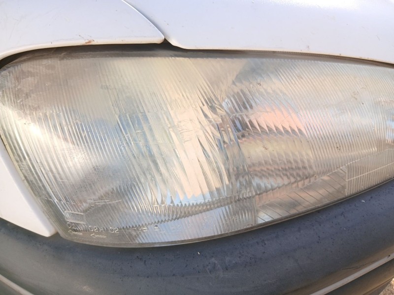 Recambio de faro derecho para peugeot 106 ii (1a_, 1c_) 1.1 i referencia OEM IAM   
							