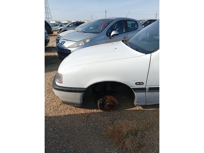 Recambio de aleta delantera izquierda para opel vectra a (j89) 2.0 i (f19, m19) referencia OEM IAM   