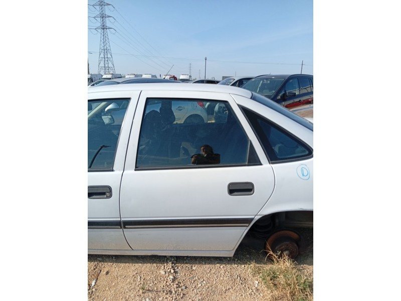 Recambio de puerta trasera izquierda para opel vectra a (j89) 2.0 i (f19, m19) referencia OEM IAM   