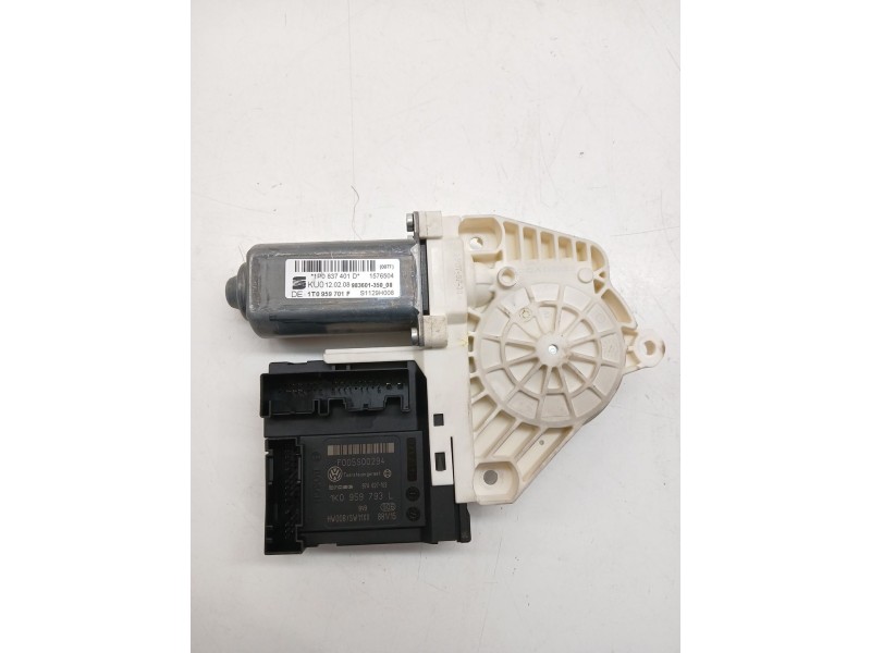 Recambio de motor elevalunas delantero izquierdo para seat leon (1p1) 1.4 tsi referencia OEM IAM 1T0959701F  