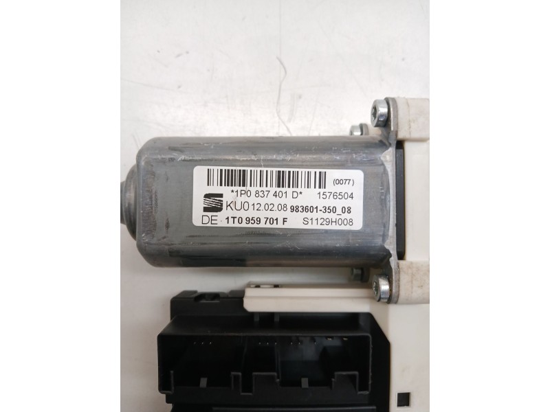Recambio de motor elevalunas delantero izquierdo para seat leon (1p1) 1.4 tsi referencia OEM IAM 1T0959701F  
							