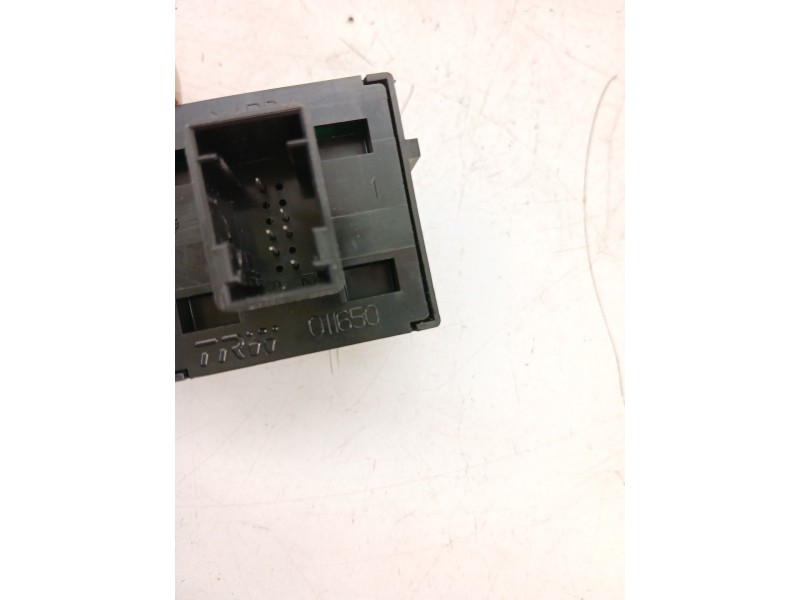 Recambio de mando elevalunas delantero izquierdo para fiat punto (199_) 1.3 d multijet referencia OEM IAM 011650  
							