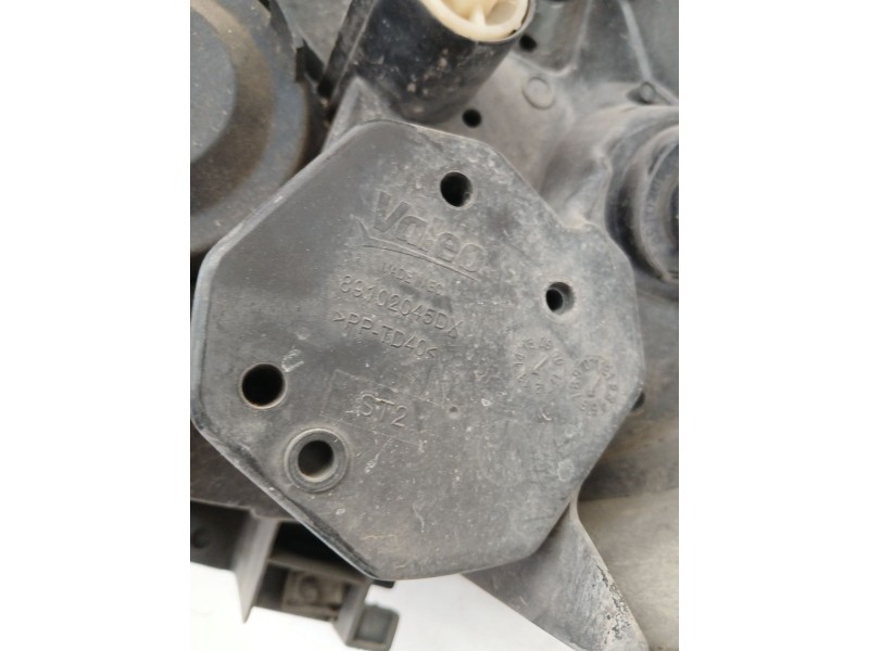 Recambio de faro derecho para fiat punto (199_) 1.3 d multijet referencia OEM IAM 89102045DX  