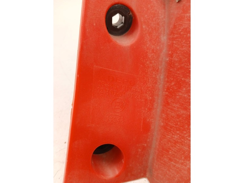 Recambio de piloto trasero derecho para seat leon (1p1) 1.4 tsi referencia OEM IAM 084451917R  