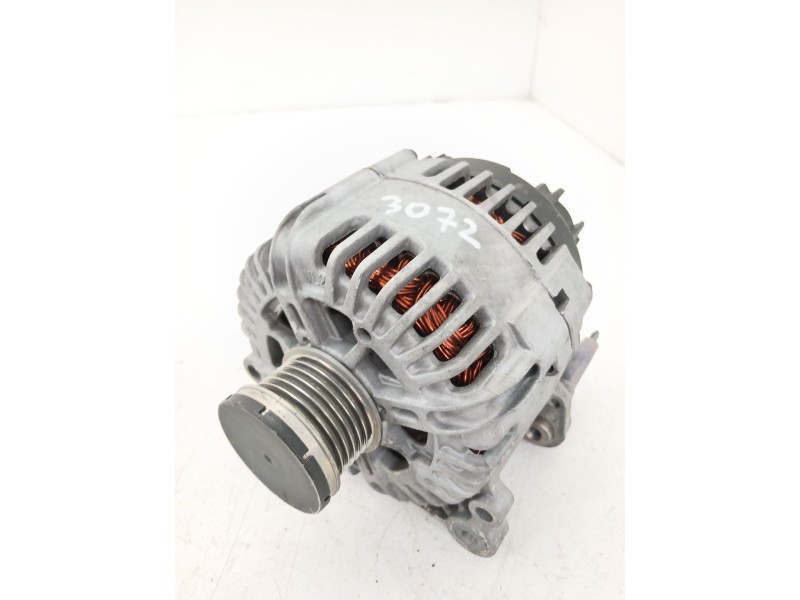 Recambio de alternador para seat leon (1p1) 1.4 tsi referencia OEM IAM 03C903023C  