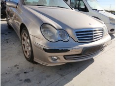 Recambio de paragolpes delantero para mercedes-benz clase c (w203) c 220 cdi (203.008) referencia OEM IAM    2