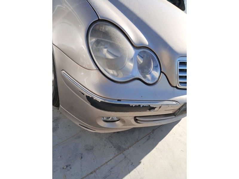 Recambio de paragolpes delantero para mercedes-benz clase c (w203) c 220 cdi (203.008) referencia OEM IAM   