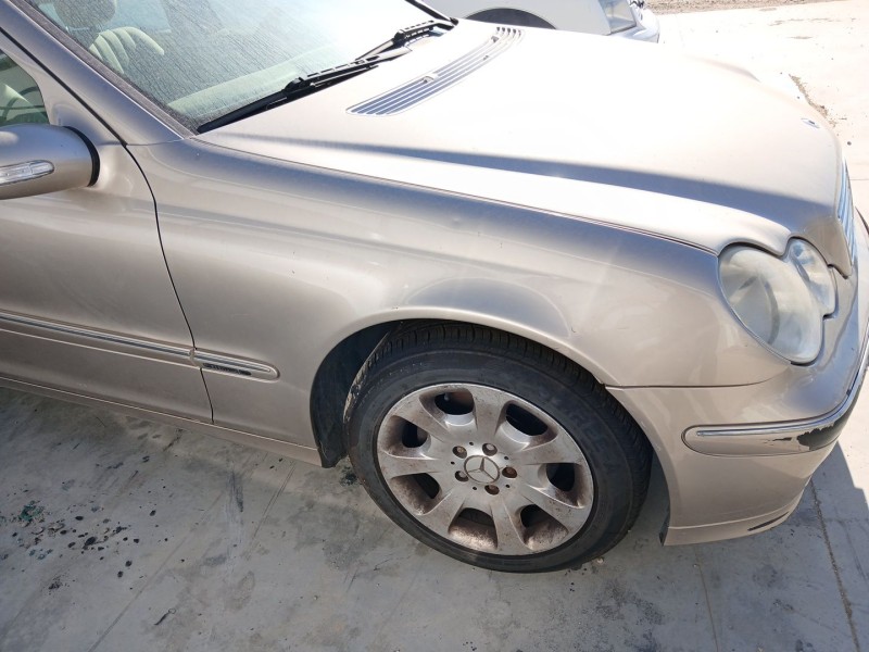 Recambio de aleta delantera derecha para mercedes-benz clase c (w203) c 220 cdi (203.008) referencia OEM IAM   