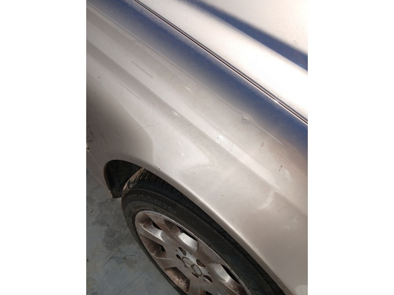 Recambio de aleta delantera derecha para mercedes-benz clase c (w203) c 220 cdi (203.008) referencia OEM IAM   
							