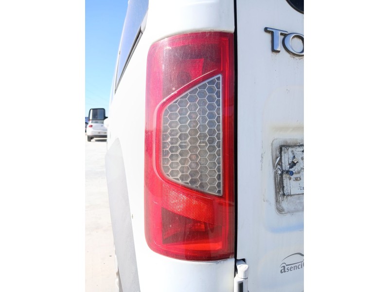 Recambio de piloto trasero izquierdo para ford tourneo connect 1.8 tdci referencia OEM IAM   