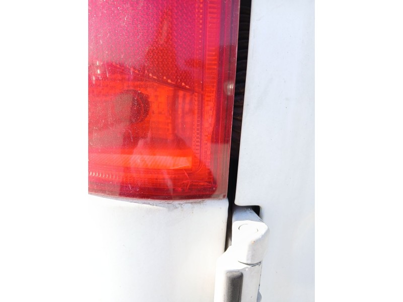 Recambio de piloto trasero izquierdo para ford tourneo connect 1.8 tdci referencia OEM IAM   