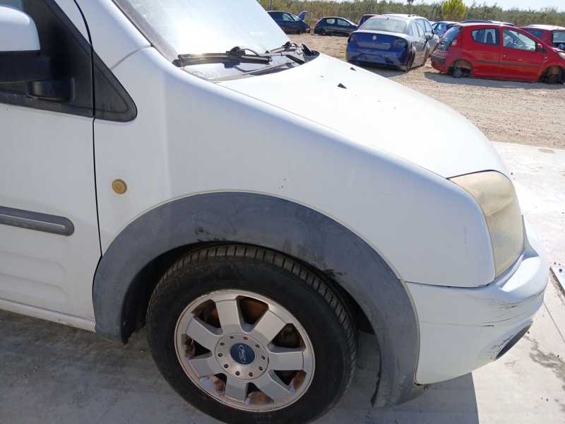 Recambio de aleta delantera derecha para ford tourneo connect 1.8 tdci referencia OEM IAM   