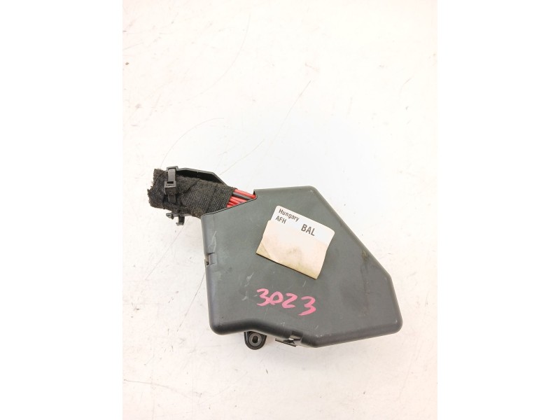Recambio de caja reles / fusibles para audi a6 c6 (4f2) 2.7 tdi referencia OEM IAM 8D1941824  