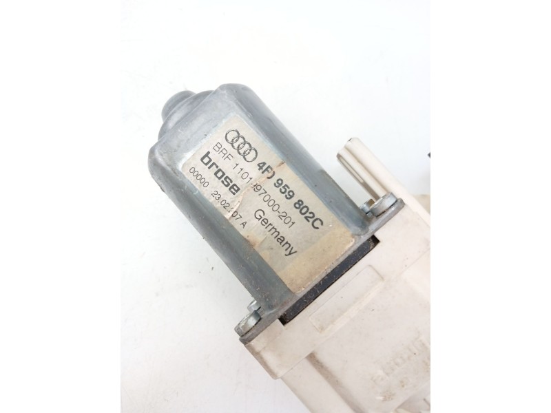 Recambio de motor elevalunas trasero derecho para audi a6 c6 (4f2) 2.7 tdi referencia OEM IAM 4F0959802C  
							