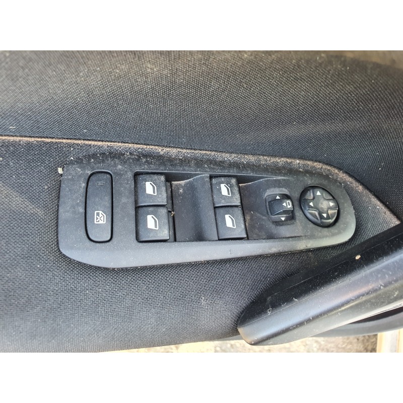 Recambio de mando elevalunas delantero izquierdo para peugeot 308 sw 1.6 blue-hdi fap referencia OEM IAM   