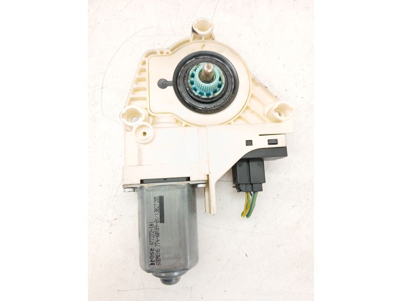Recambio de motor elevalunas delantero derecho para audi a6 c6 (4f2) 2.7 tdi referencia OEM IAM 977272101  