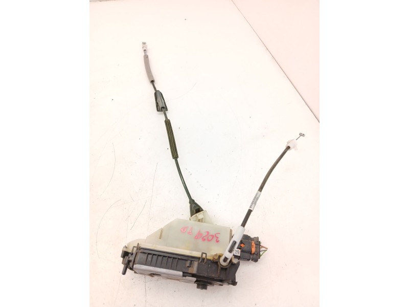 Recambio de cerradura puerta trasera derecha para peugeot 2008 i (cu_) 1.2 vti referencia OEM IAM   