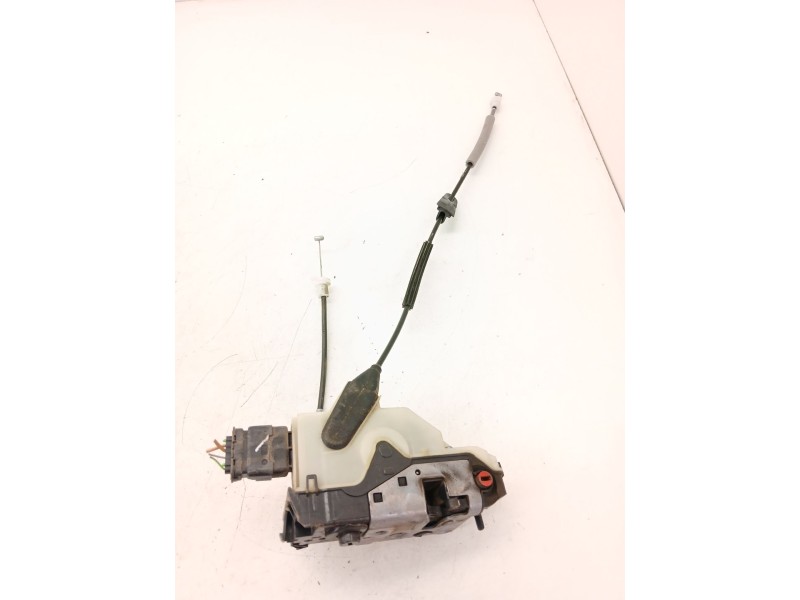Recambio de cerradura puerta trasera derecha para peugeot 2008 i (cu_) 1.2 vti referencia OEM IAM   