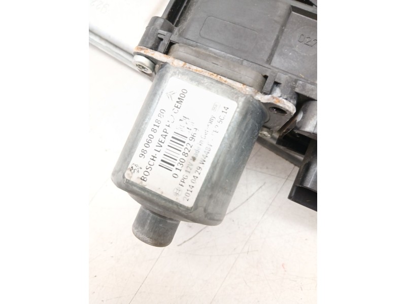 Recambio de elevalunas delantero izquierdo para peugeot 2008 i (cu_) 1.2 vti referencia OEM IAM 980608818001  