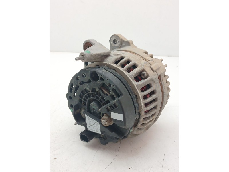 Recambio de alternador para dodge caliber 2.0 crd referencia OEM IAM 0124525128  