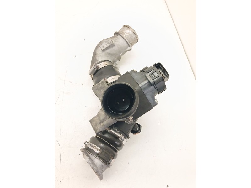Recambio de caja mariposa para mazda 3 sedán (bk) 1.6 di turbo (bk12y) referencia OEM IAM 9686487880  