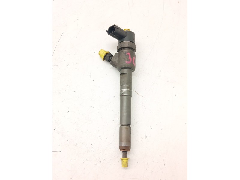 Recambio de inyector para fiat punto (199_) 1.3 d multijet referencia OEM IAM 0445110351  