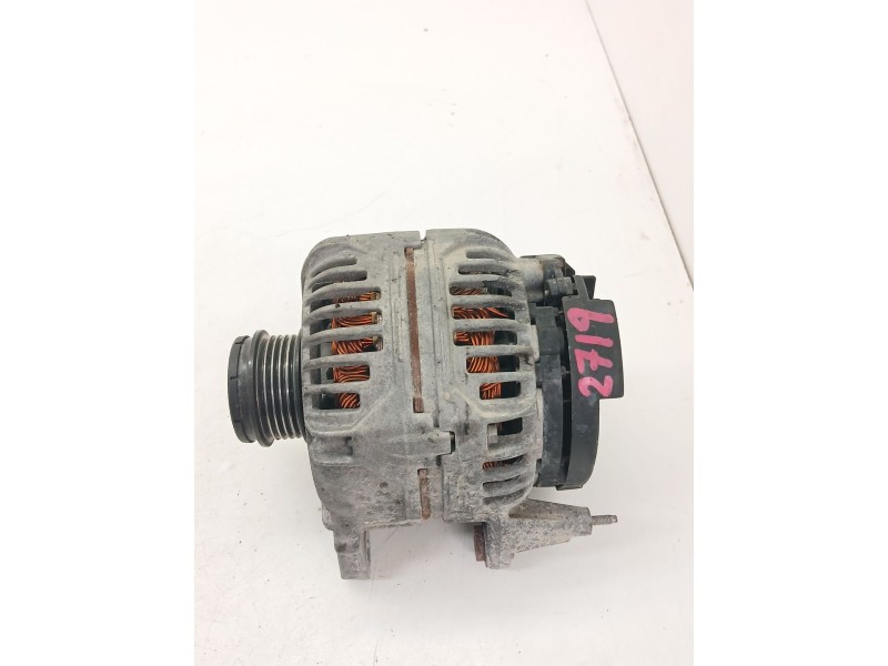 Recambio de alternador para audi a4 b5 (8d2) 1.9 tdi referencia OEM IAM 028903029B  