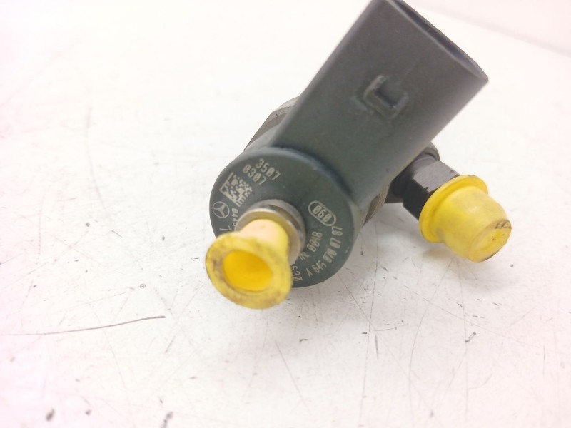 Recambio de inyector para mercedes-benz clase c (w203) c 270 cdi (203.016) referencia OEM IAM A6460700787  