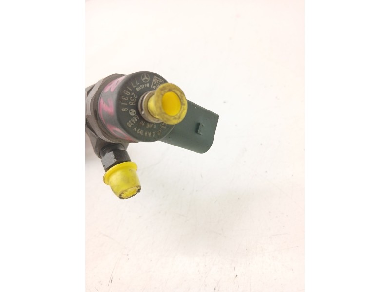 Recambio de inyector para mercedes-benz clase c (w203) c 270 cdi (203.016) referencia OEM IAM A6460700787  