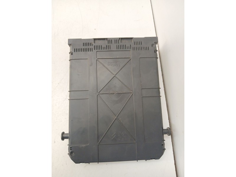 Recambio de caja reles / fusibles para citroën c3 ii (sc_) 1.1 i referencia OEM IAM 9666952180  
							