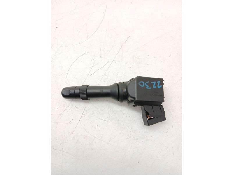 Recambio de mando limpia para toyota auris (_e15_) 1.4 d-4d (nde150_) referencia OEM IAM 17F144  