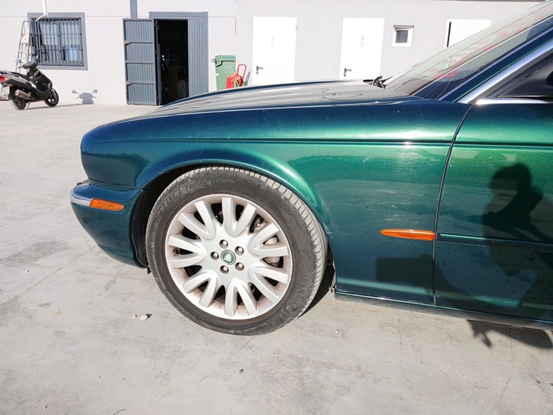 Recambio de aleta delantera izquierda para jaguar xj (x350, x358) 4.2 referencia OEM IAM   