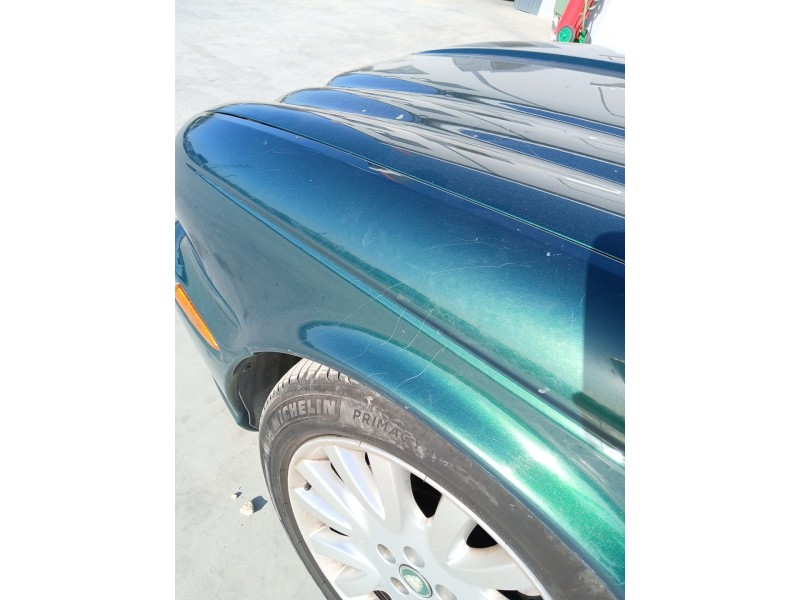 Recambio de aleta delantera izquierda para jaguar xj (x350, x358) 4.2 referencia OEM IAM   
							