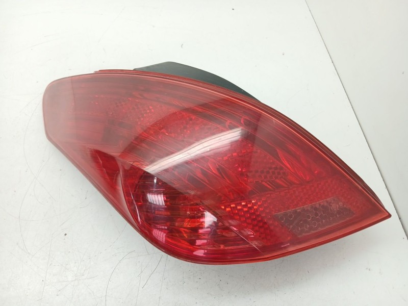 Recambio de piloto trasero izquierdo para peugeot 308 i (4a_, 4c_) 1.6 hdi referencia OEM IAM 9680425780  