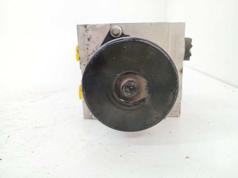 Recambio de abs para peugeot 407 (6d_) 2.0 hdi 135 (6drhrh, 6drhre, 6drhrg, 6drhrj) referencia OEM IAM 15710605  