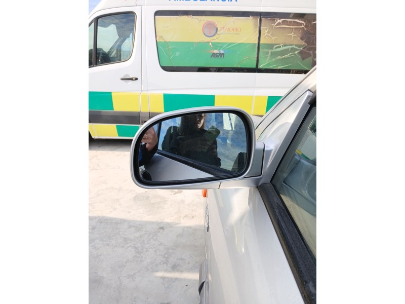 Recambio de retrovisor izquierdo para hyundai santa fé i (sm) 2.0 crdi 4x4 referencia OEM IAM   