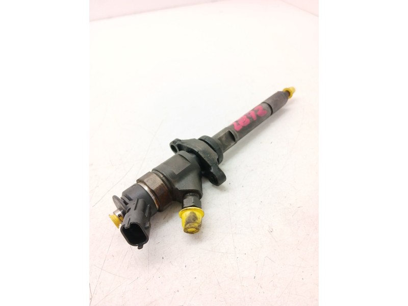 Recambio de inyector para peugeot 5008 (0u_, 0e_) 1.6 hdi referencia OEM IAM 0445110297  