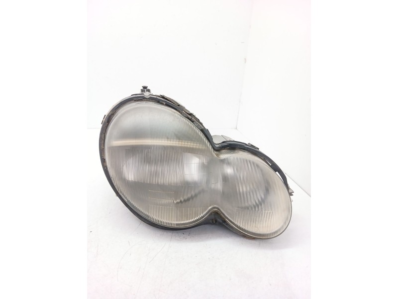 Recambio de faro derecho para mercedes-benz clase c (w203) c 220 cdi (203.006) referencia OEM IAM 15084600  