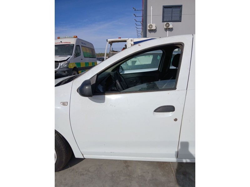 Recambio de puerta delantera izquierda para dacia sandero ii (b8_) 1.2 referencia OEM IAM   