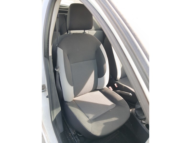 Recambio de asiento delantero derecho para dacia sandero ii (b8_) 1.2 referencia OEM IAM   